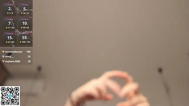 צ'אט XXX בשידור חי של Miss_Iris69