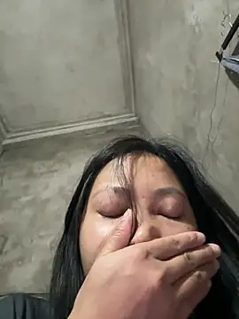 hinami-lo Pertunjukan Webcam