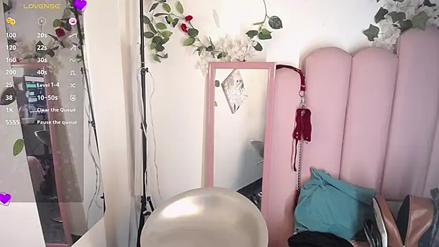 Dakota_ro Adlı Modelin Canlı XXX Sohbeti