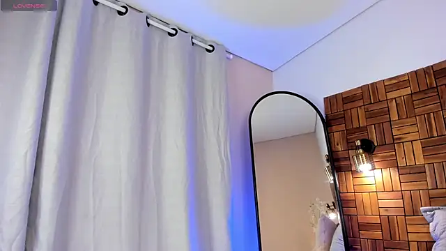 madydoll_のライブXXXチャット