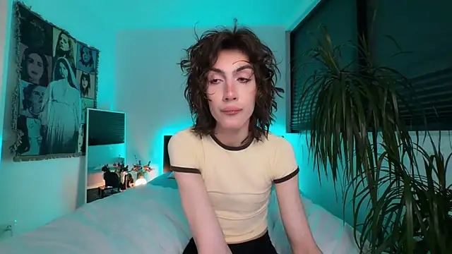 kira_yoshika9e webkamerás műsora
