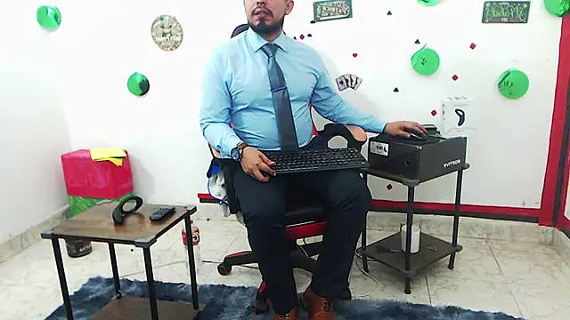 KalethBigDick – Naživo XXX chat