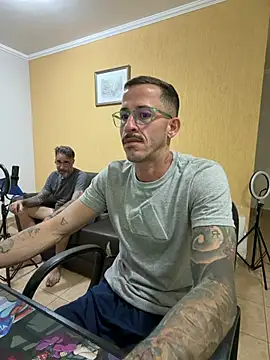Chat +18 de MeladoDiMel ao vivo