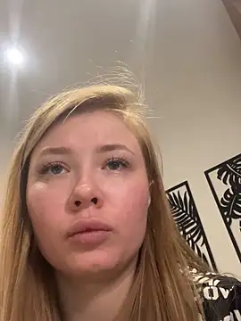 _Leya_ élő XXX-chatje