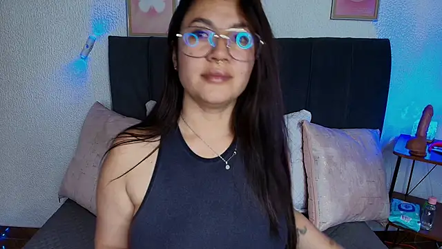 lucyfer_111 Chat XXX in diretta