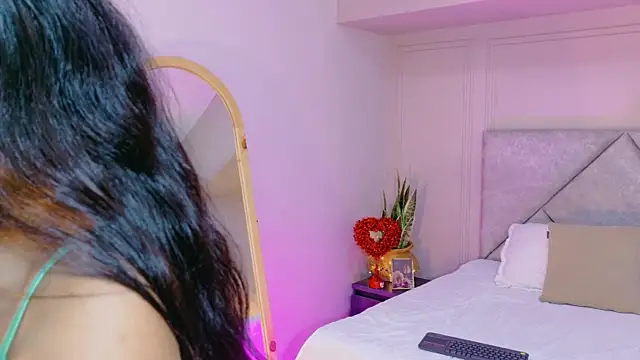 AngelySantoss 现场XXX聊天