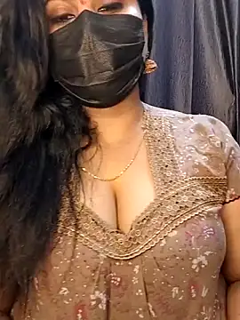 Anushka_flower Adlı Modelin Canlı XXX Sohbeti