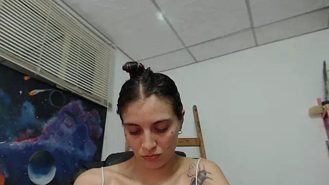 צ'אט XXX בשידור חי של mariecam420