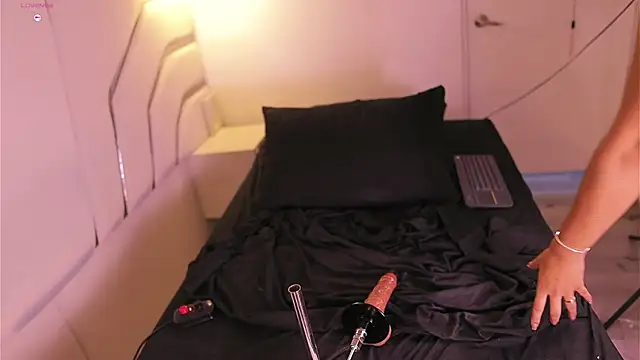 Kendall__evanss' Live XXX Chat