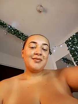 צ'אט XXX בשידור חי של Miss-boobs
