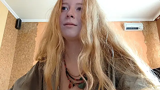 צ'אט XXX בשידור חי של KateVibe_01