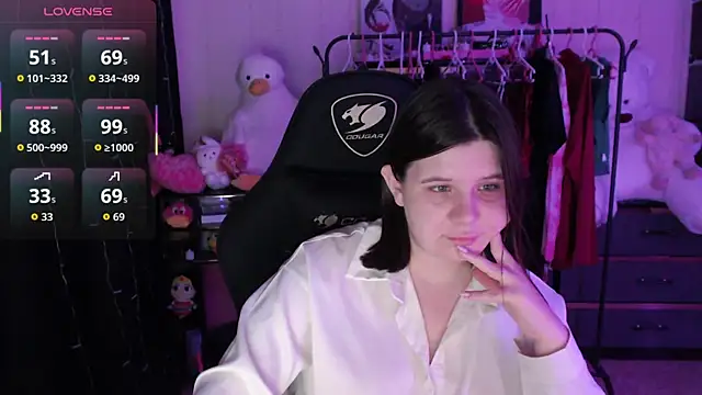 AmyVibess Chat XXX in diretta