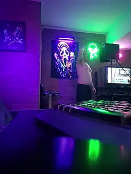 chronic_vibez Show in webcam