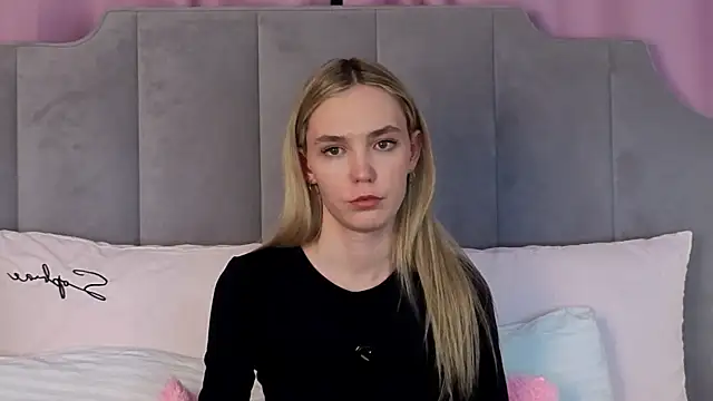 Онлайн чат XXX NikkiRyx