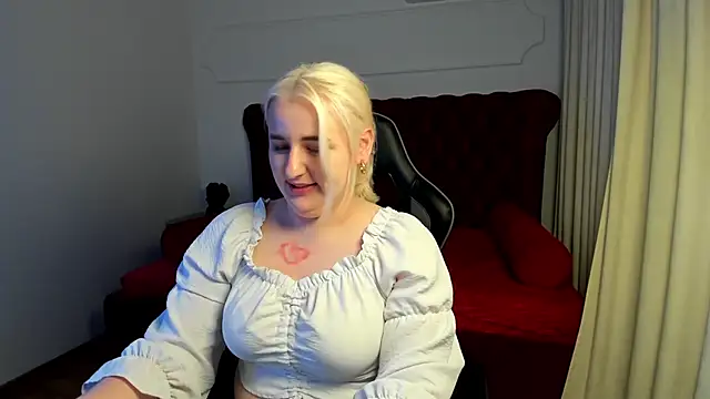 LioraArdyn's Live XXX Chat