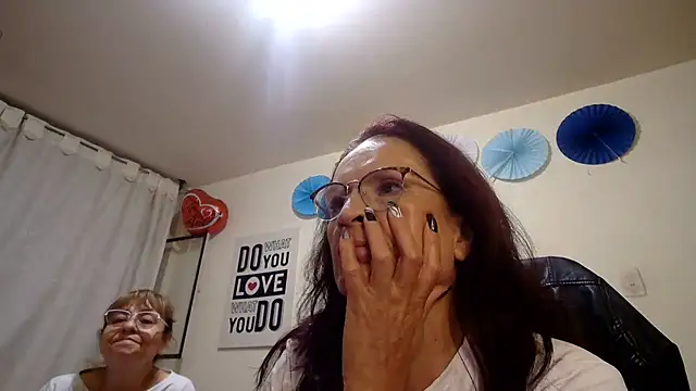 Czat XXX na żywo – nicoltatiana_
