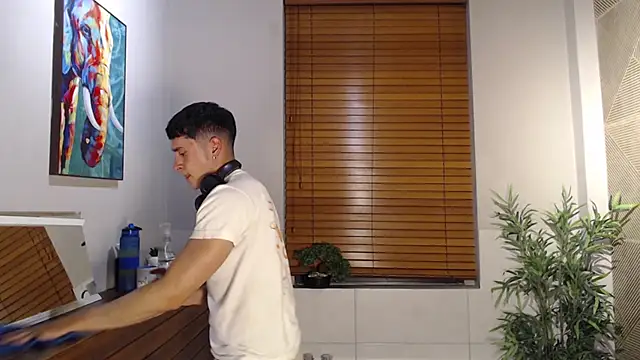 AustinJones_ élő XXX-chatje