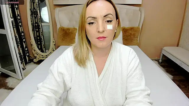 Chat XXX en directo de AnneRainn