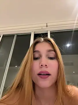Chat XXX ao vivo de Nikii__