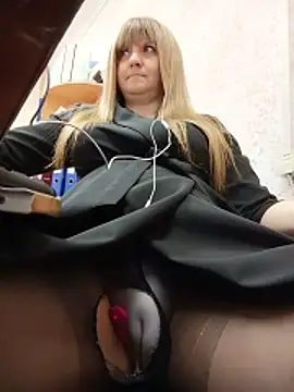 Živý XXX chat Office_Albertina