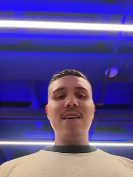 Pokazy przed kamerką – adam-rivera