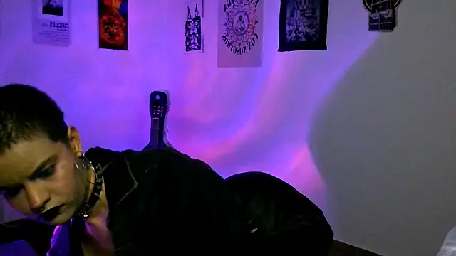 Chat +18 de alex_one888 ao vivo