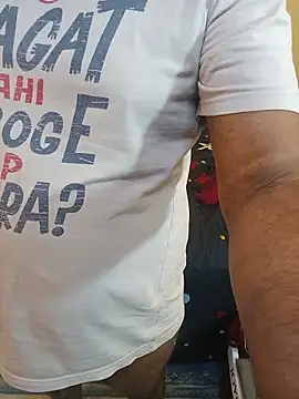 INDIANDESIMATURE 即時 XXX 聊天