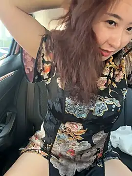 Jingjingxiang-520 Show in webcam