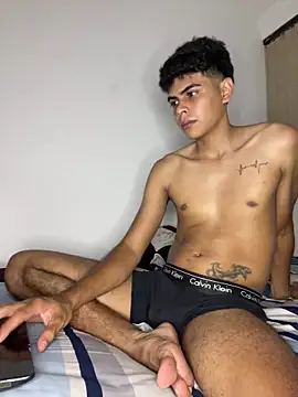 dark_hunter25 Webcam Show