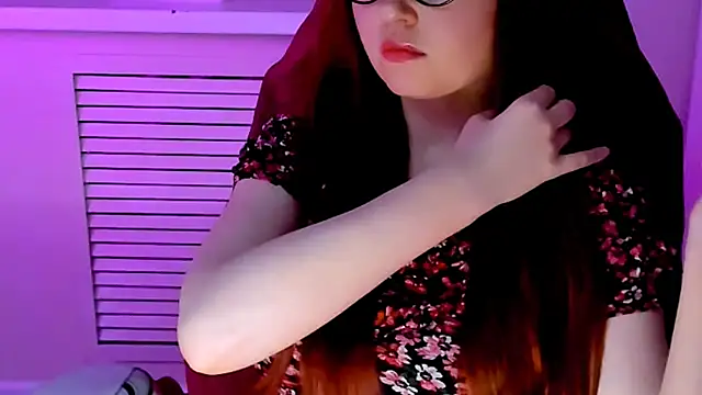 CarolGiggly's Live XXX Chat