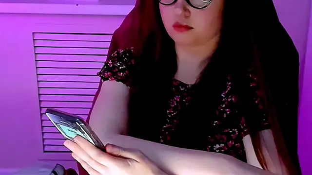 Онлайн чат XXX CarolGiggly