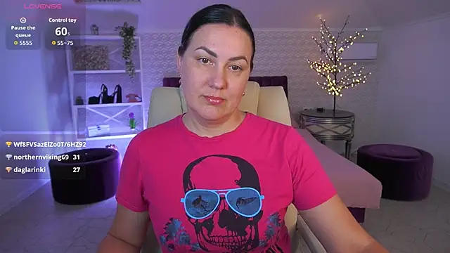 Chatroom XXX en direct de VelvetLuck