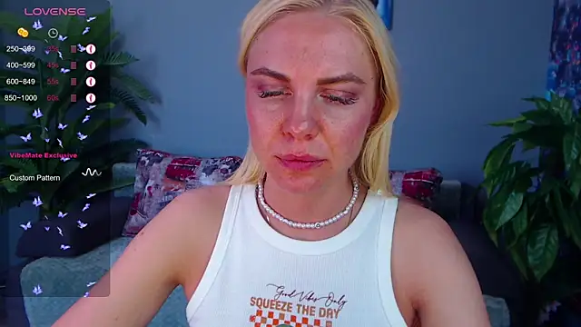 FromRussia's Live XXX Chat