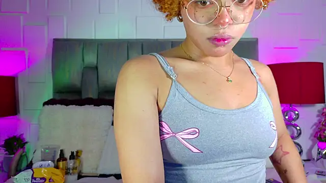 KeiryGinger's Live XXX Chat