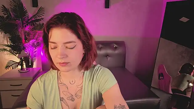 Nikki_Gringer's Live XXX Chat