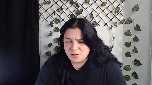 Chat +18 de Nika_1_ ao vivo