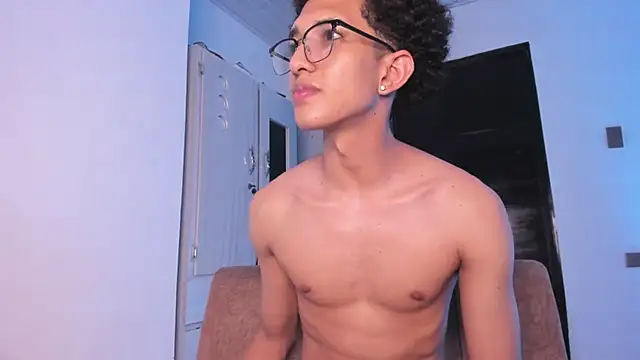 Cj_davis_ Adlı Modelin Canlı XXX Sohbeti