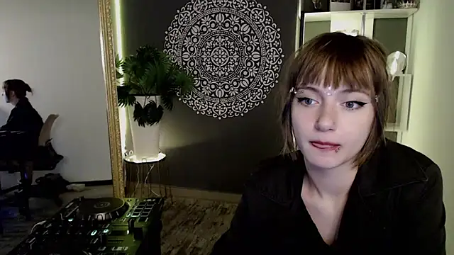 XXX chat uživo modela EchoScribe