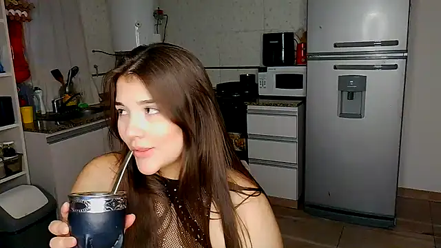 Вебкам-шоу angietubebe