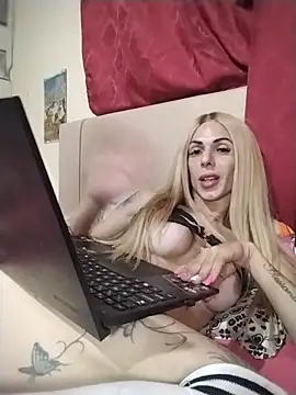 Show de Thifanydotada na webcam