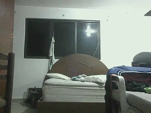 _iluvatar_ Webcam show