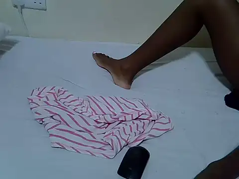 Twerl Adlı Modelin Canlı XXX Sohbeti