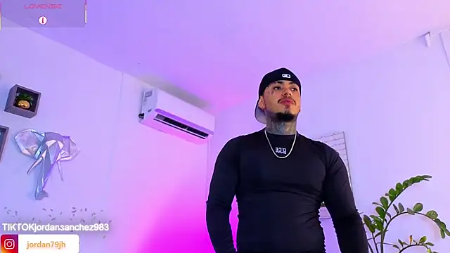 Chatroom XXX en direct de JordanSmiith_