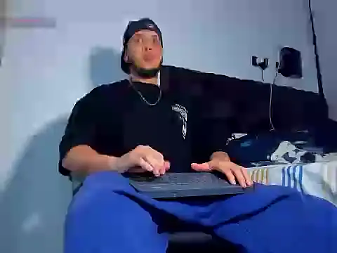 jacob_lautnerr Adlı Modelin Canlı XXX Sohbeti
