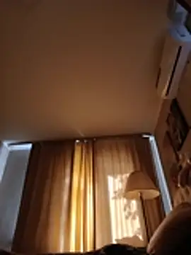 ROXOLANAA_SEXY Adlı Modelin Canlı XXX Sohbeti
