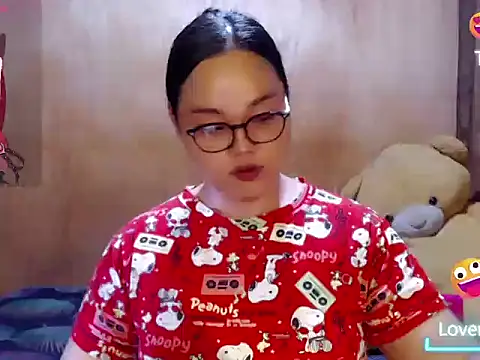 Pertunjukan Kamera Web _Lylia