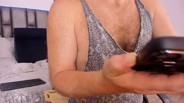 michacosio – webcam-show