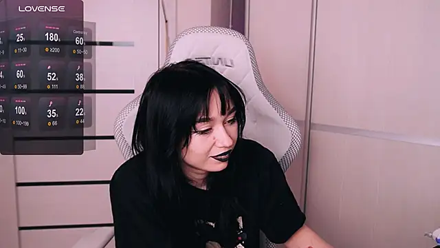 Chat +18 de Kimiko__ ao vivo