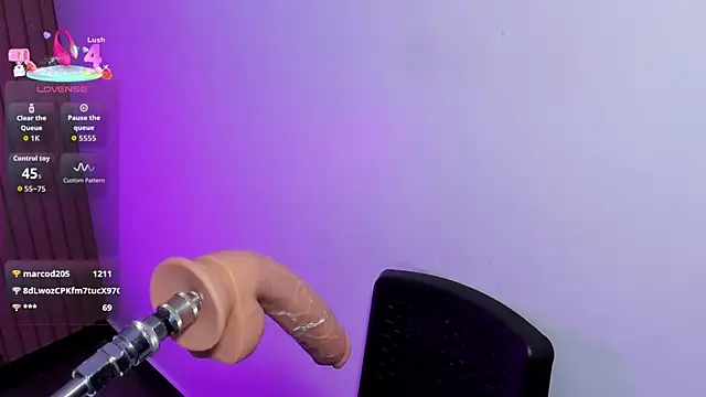 Онлайн чат XXX klhoe_boobs