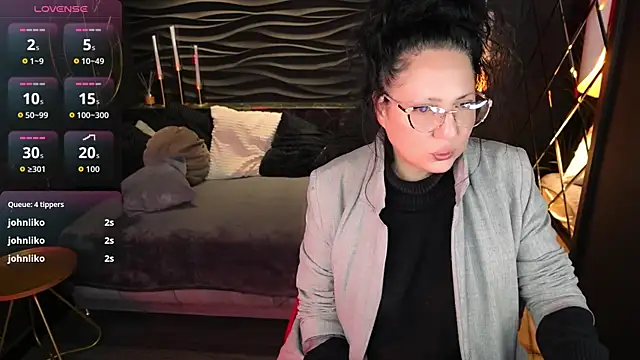 دردشة Anita_Muse الجنسية المباشرة